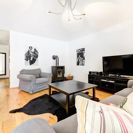 아파트 Gartenferienwohnung Murmele By A-appartments 브란트